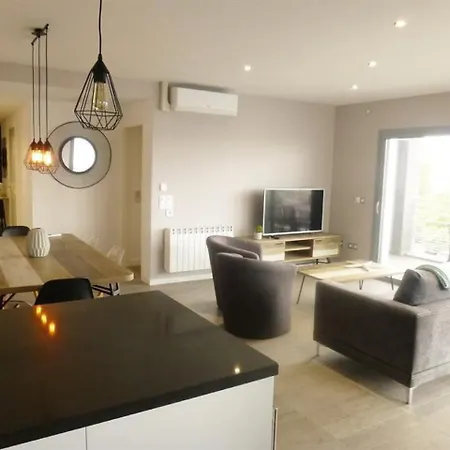 : De Standing - Tout Confort Et Moderne - 4 Chambres - Centre Ville Royan