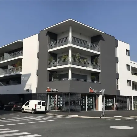 : De Standing - Tout Confort Et Moderne - 4 Chambres - Centre Ville