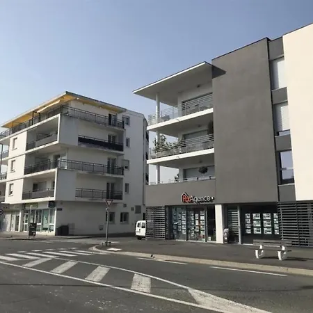 Apartamento : De Standing - Tout Confort Et Moderne - 4 Chambres - Centre Ville Royan